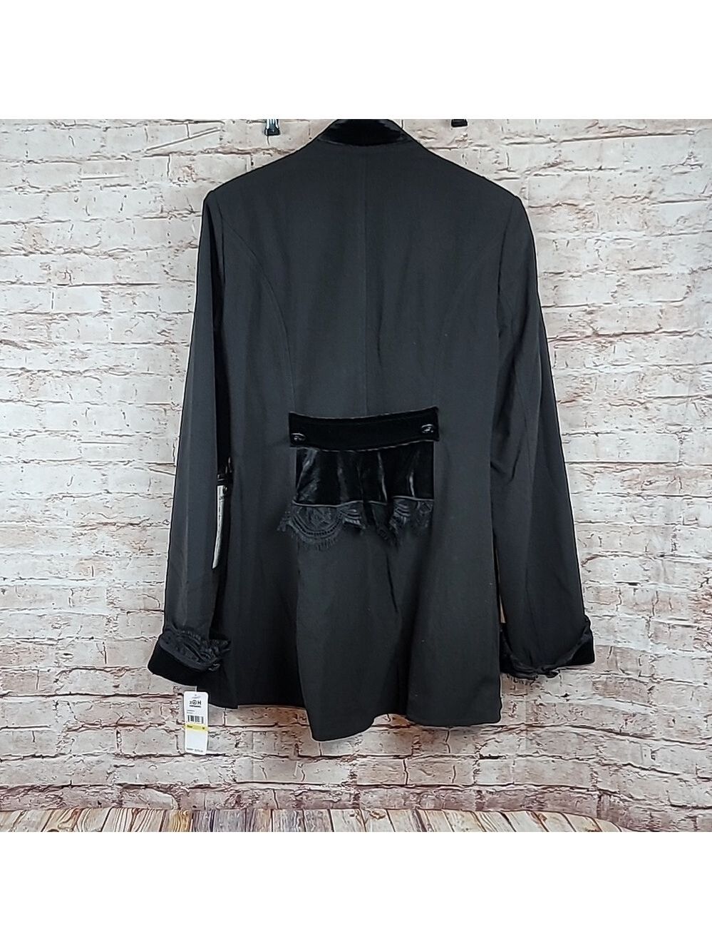 2OH 2 old hippies threads black jacket medium nwt - Picture 10 of 12